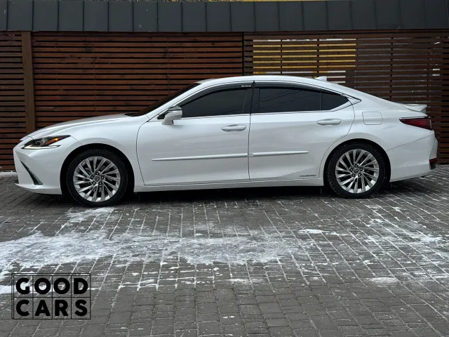 Lexus ES - фото 4