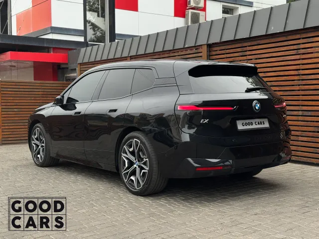 BMW iX - фото 5