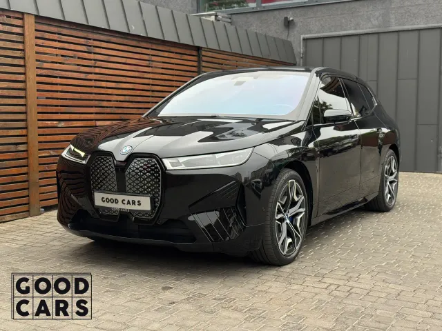 BMW iX - фото 3