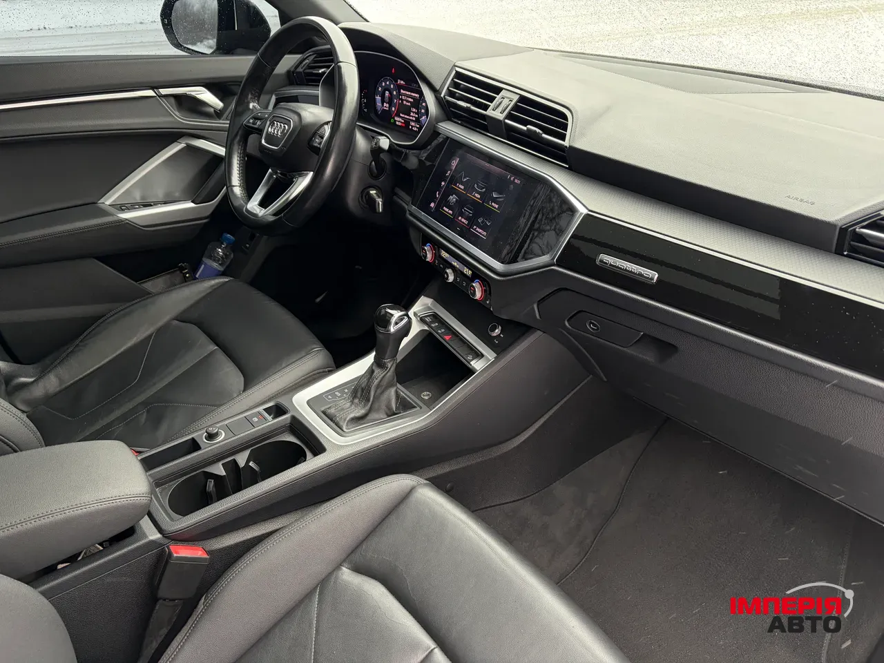 Audi Q3 - фото 21