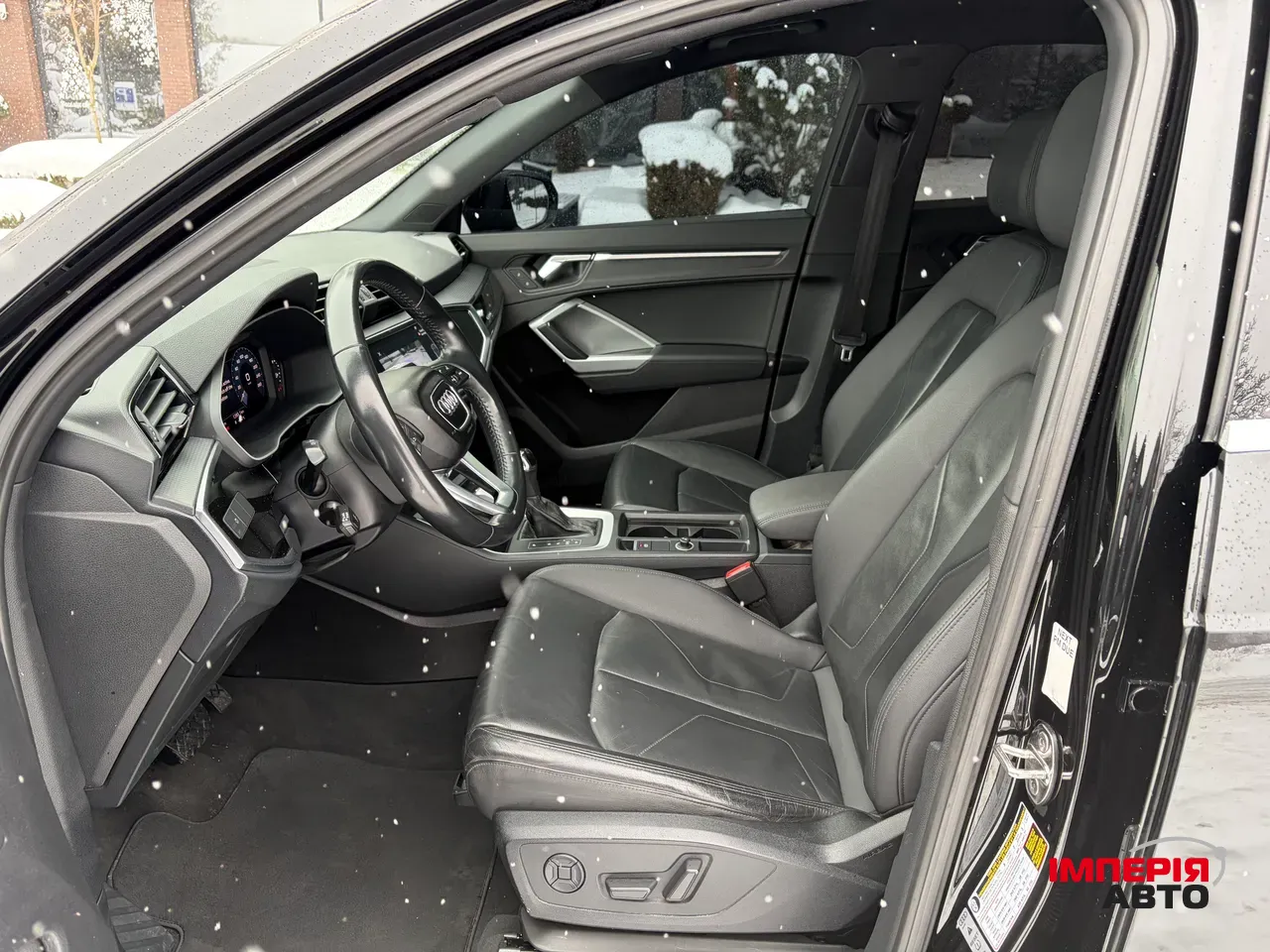 Audi Q3 - фото 17