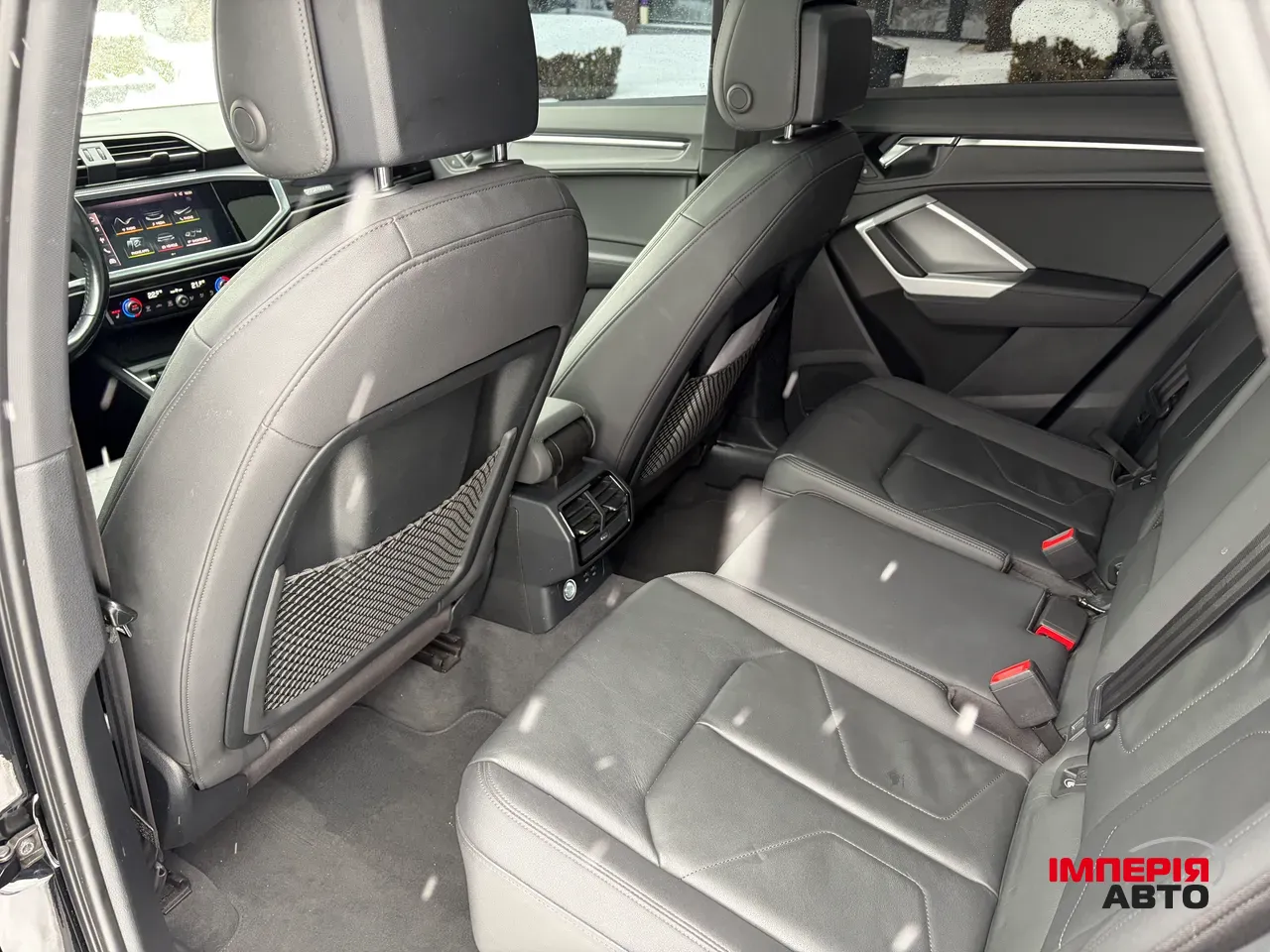 Audi Q3 - фото 20