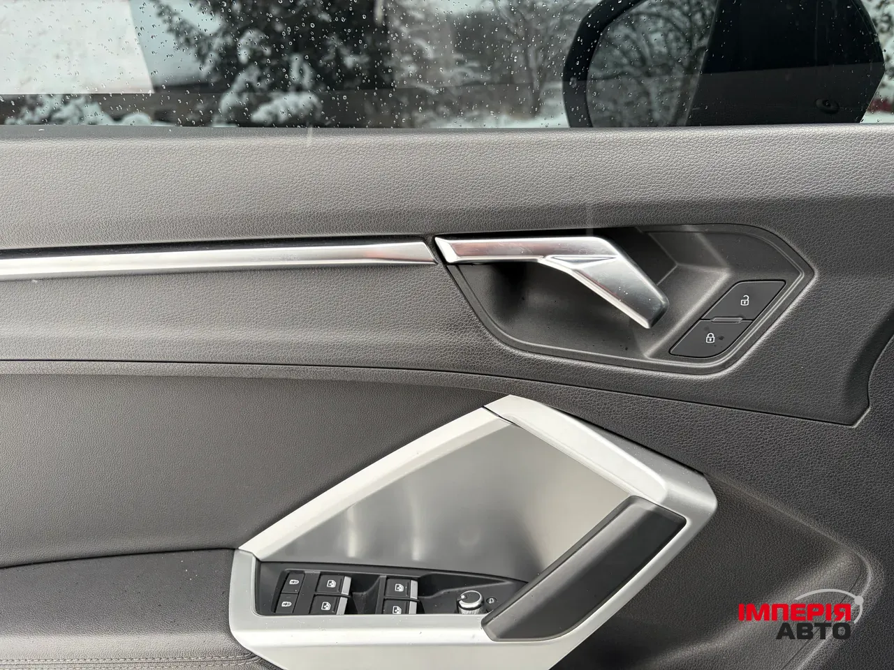 Audi Q3 - фото 34