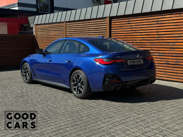 BMW i4 - фото 5