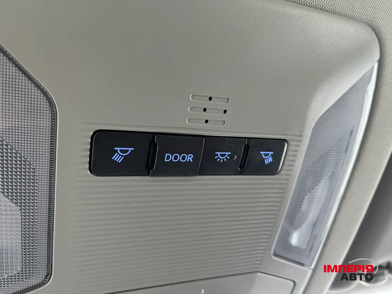 Toyota RAV4 - фото 46