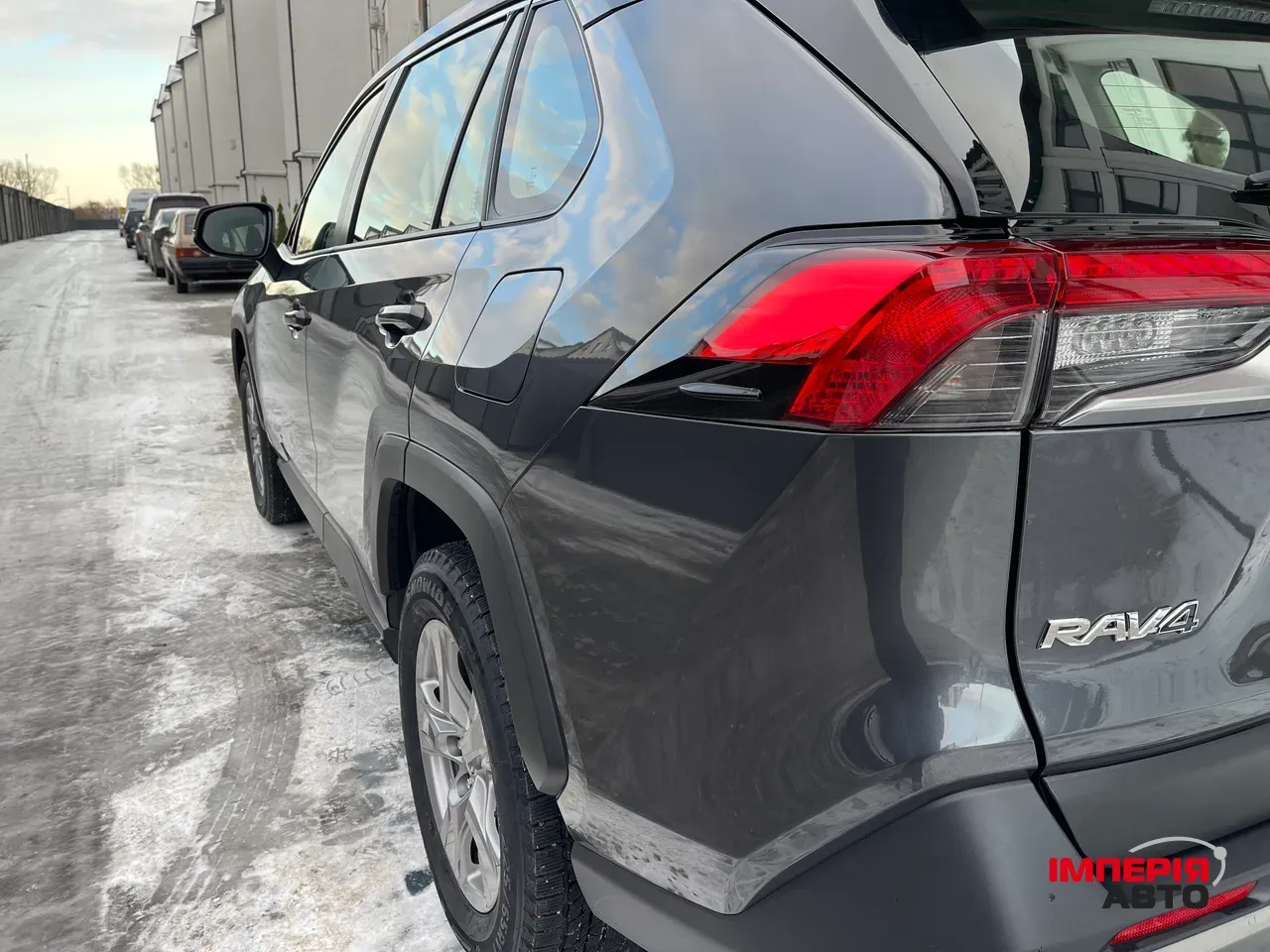 Toyota RAV4 - фото 16