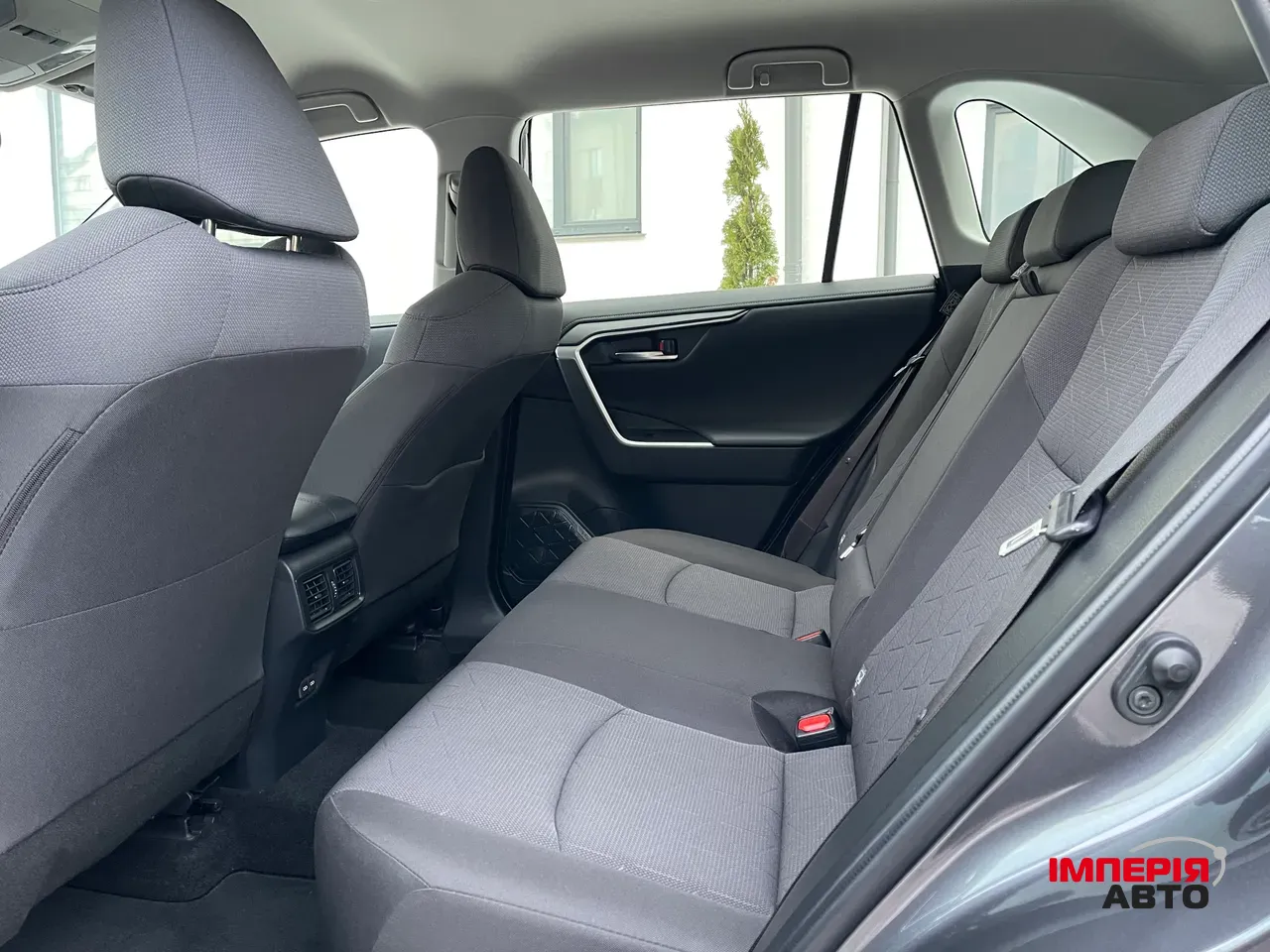 Toyota RAV4 - фото 37