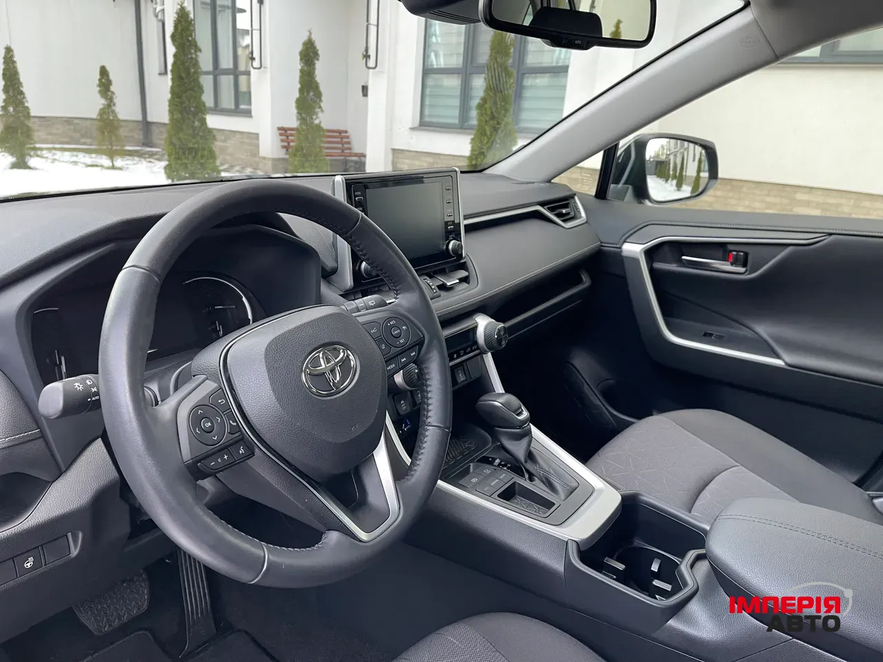 Toyota RAV4 - фото 26