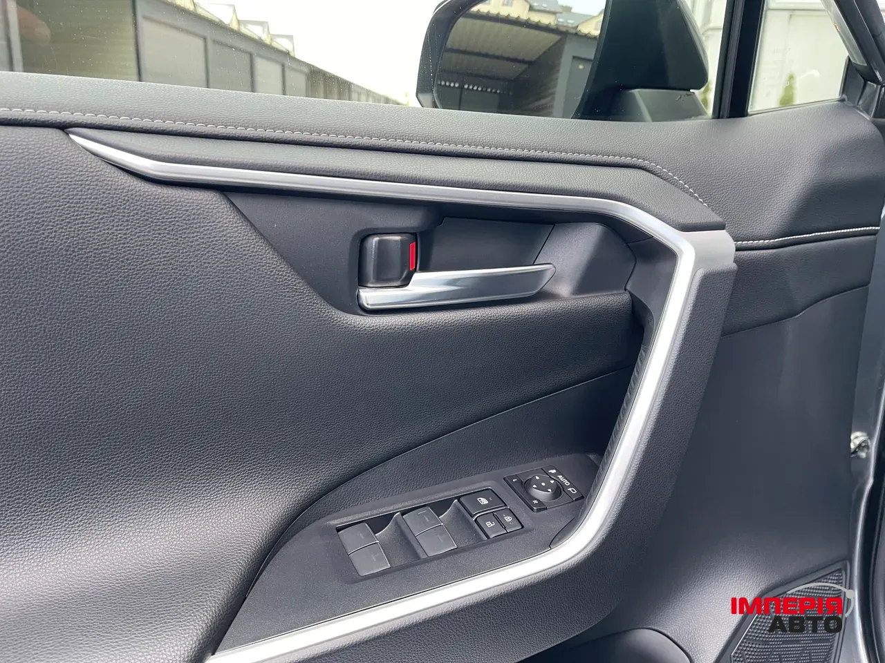 Toyota RAV4 - фото 29