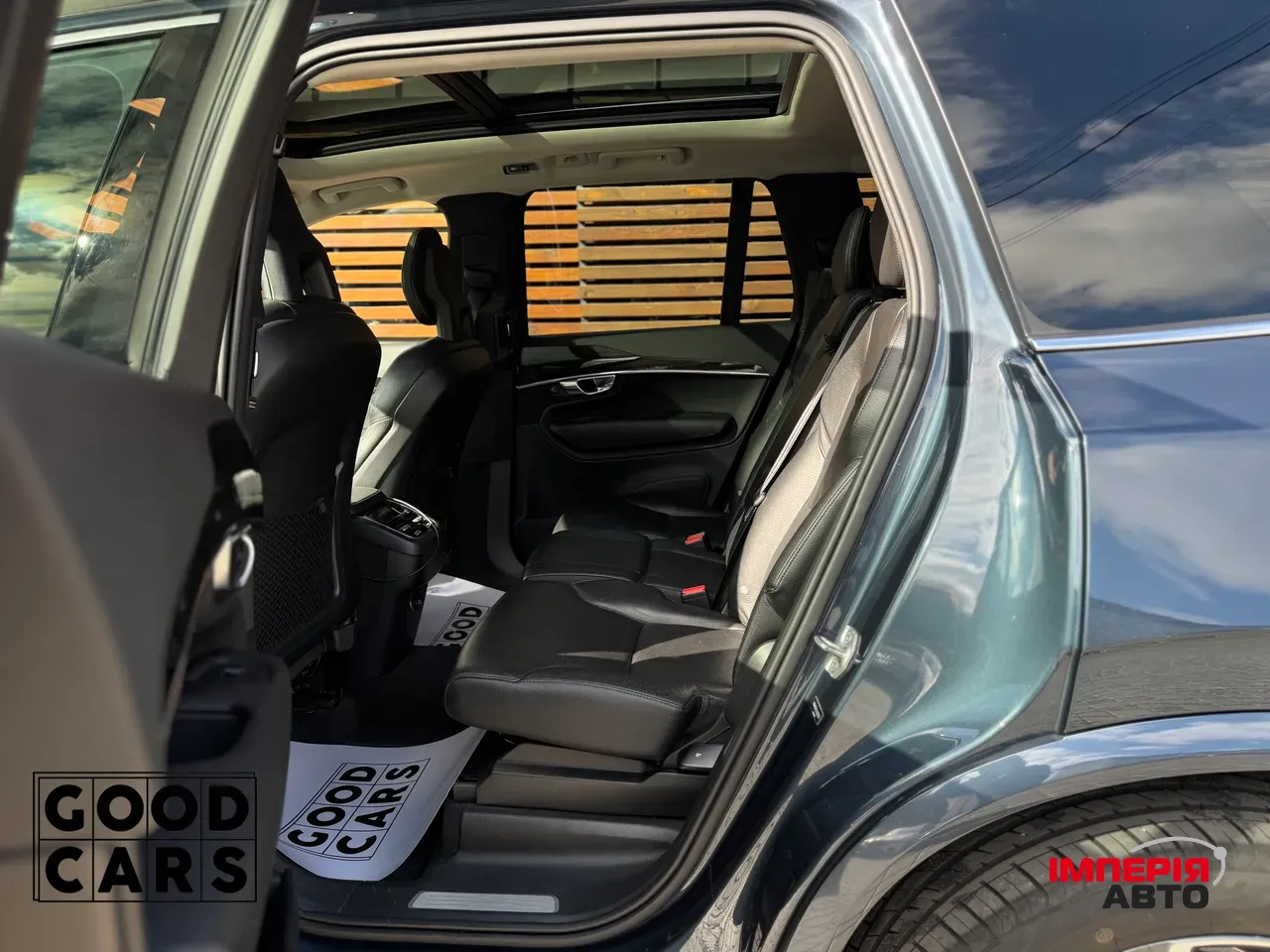 Volvo XC90 - фото 27