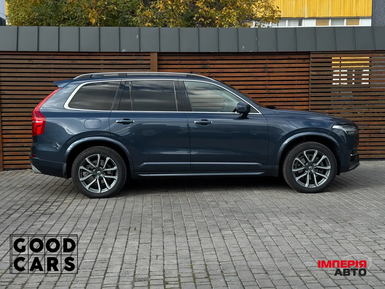 Volvo XC90 - фото 8