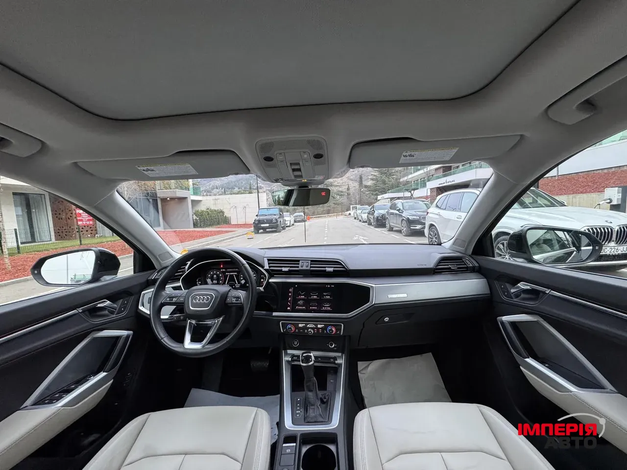 Audi Q3 - фото 11