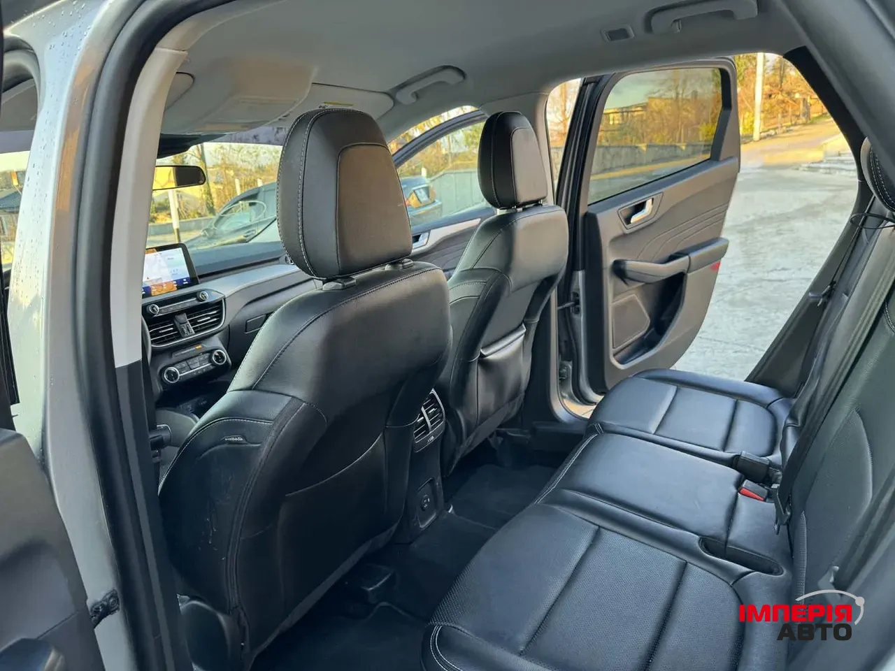 Ford Escape - фото 7