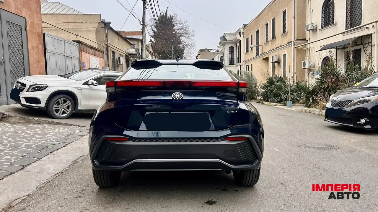 Toyota C-HR - фото 4