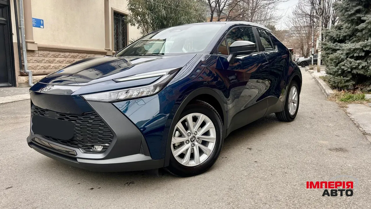 Toyota C-HR - фото 1