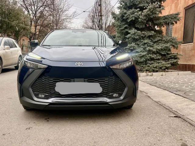 Toyota C-HR - фото 2