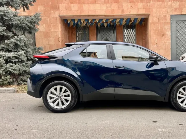 Toyota C-HR - фото 3