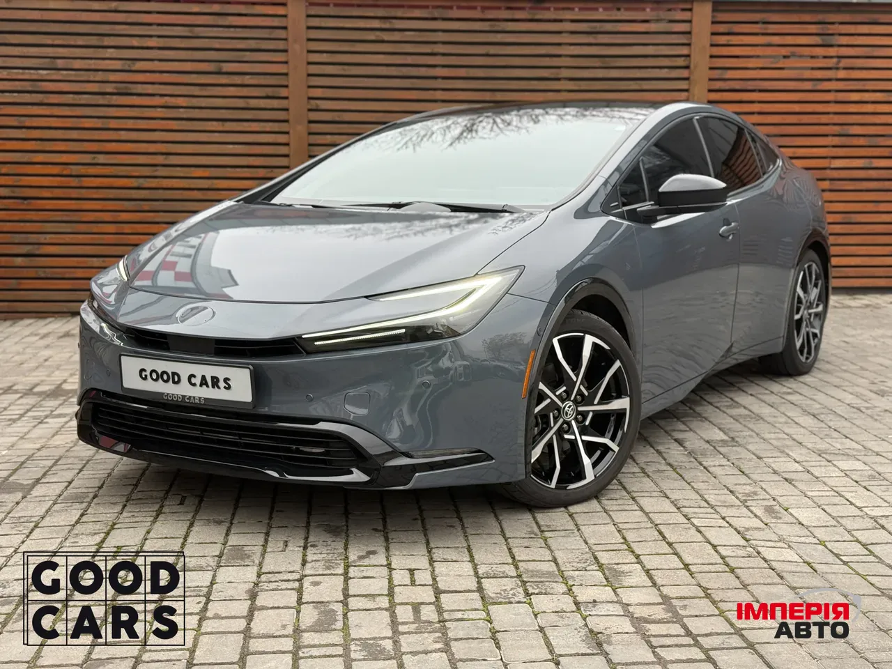 Toyota Prius - фото 1