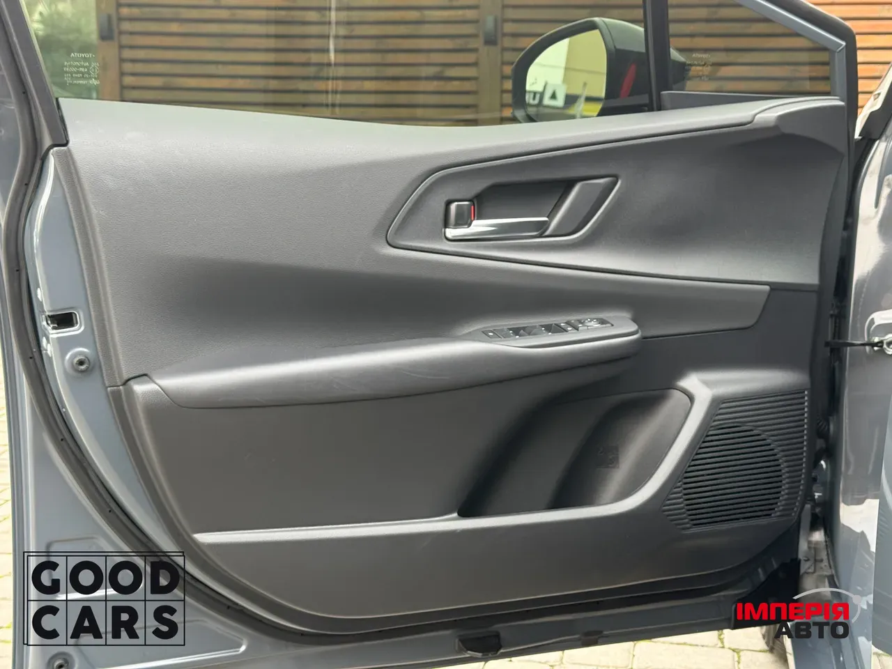 Toyota Prius - фото 18