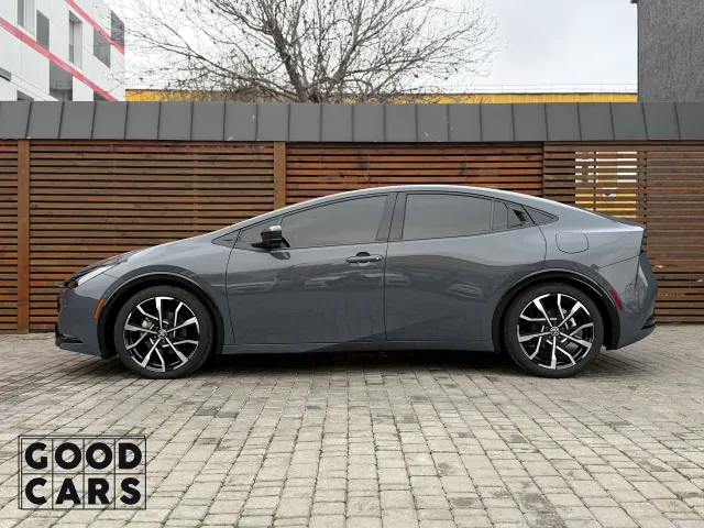 Toyota Prius - фото 4