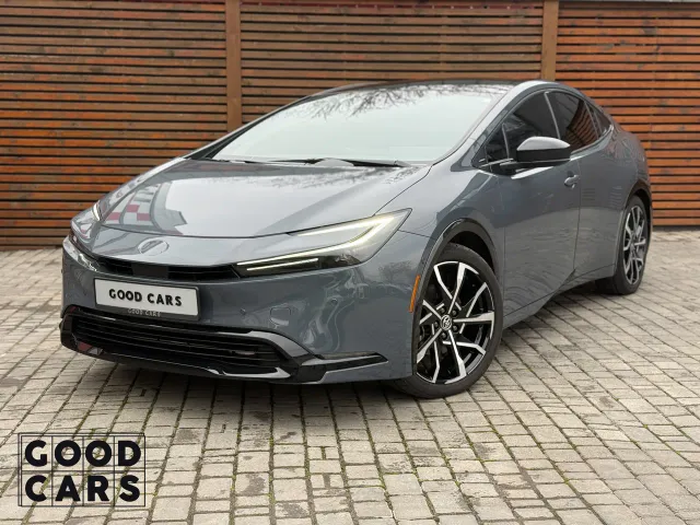 Toyota Prius - фото 1