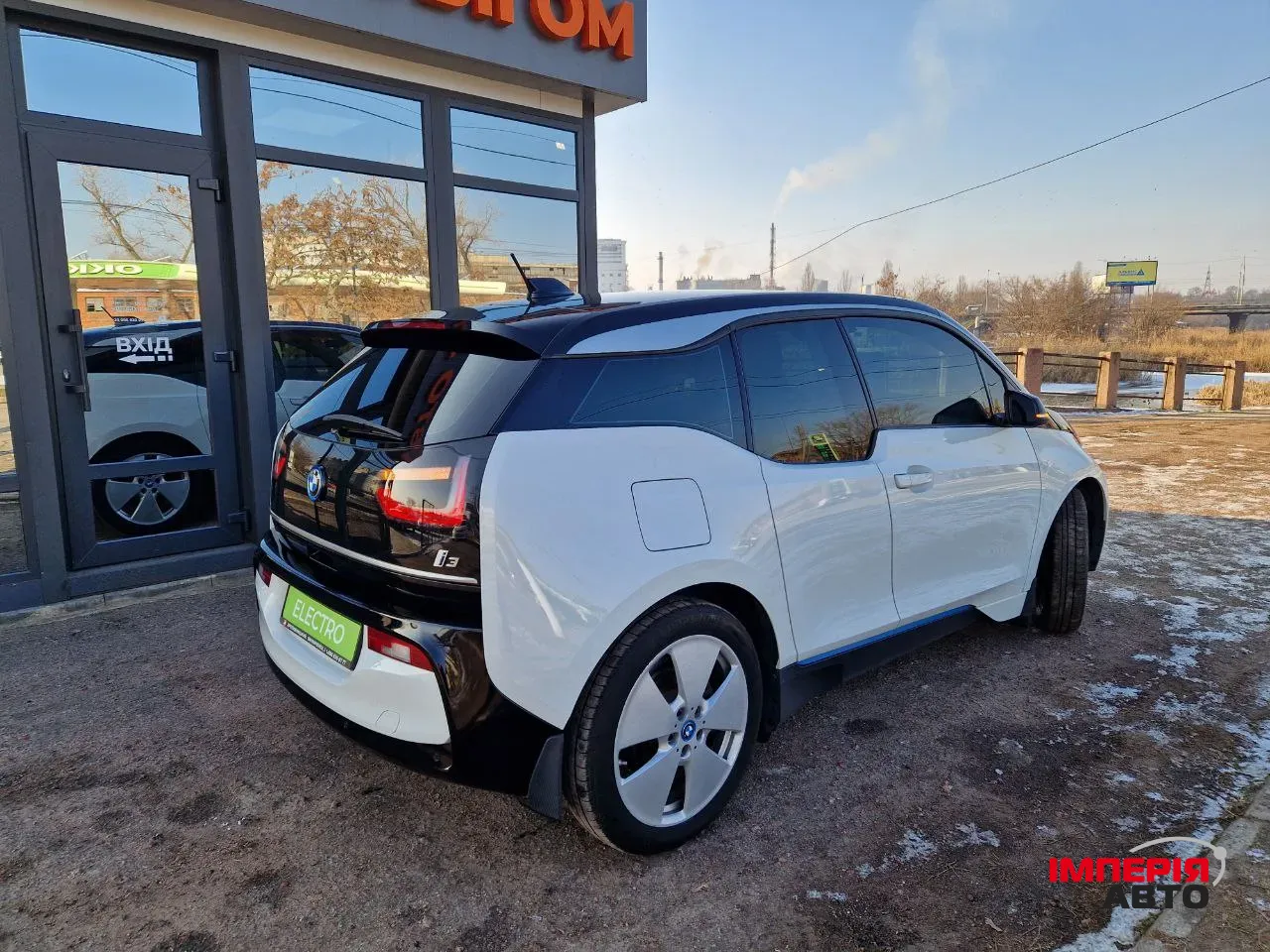 BMW i3 - фото 3