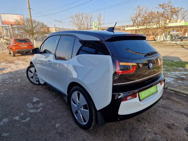 BMW i3 - фото 5