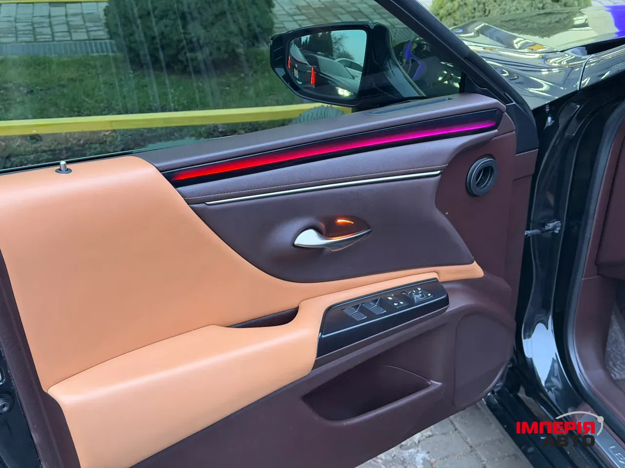 Lexus ES - фото 22