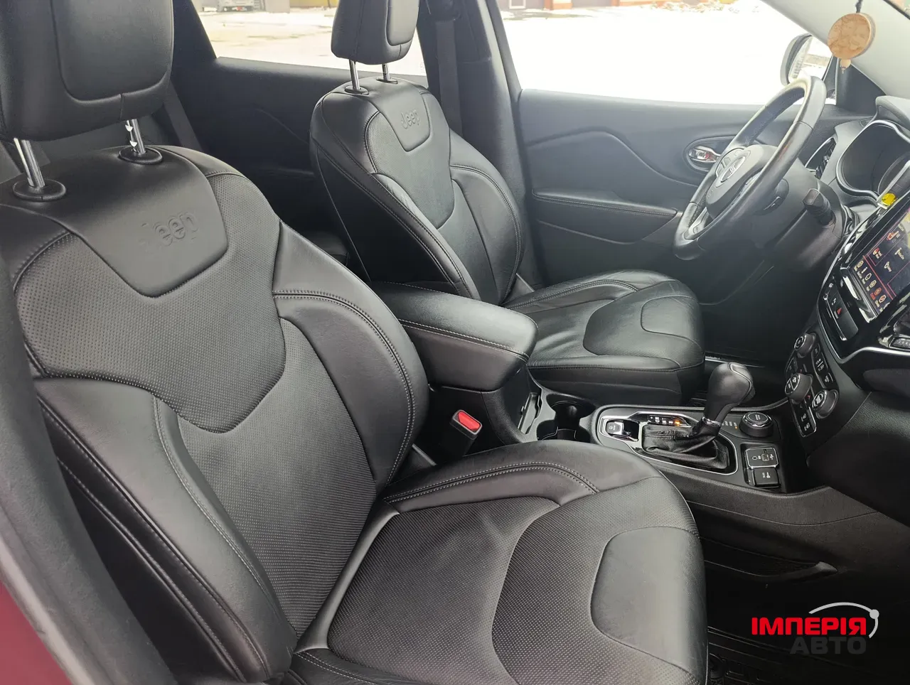 Jeep Cherokee - фото 23