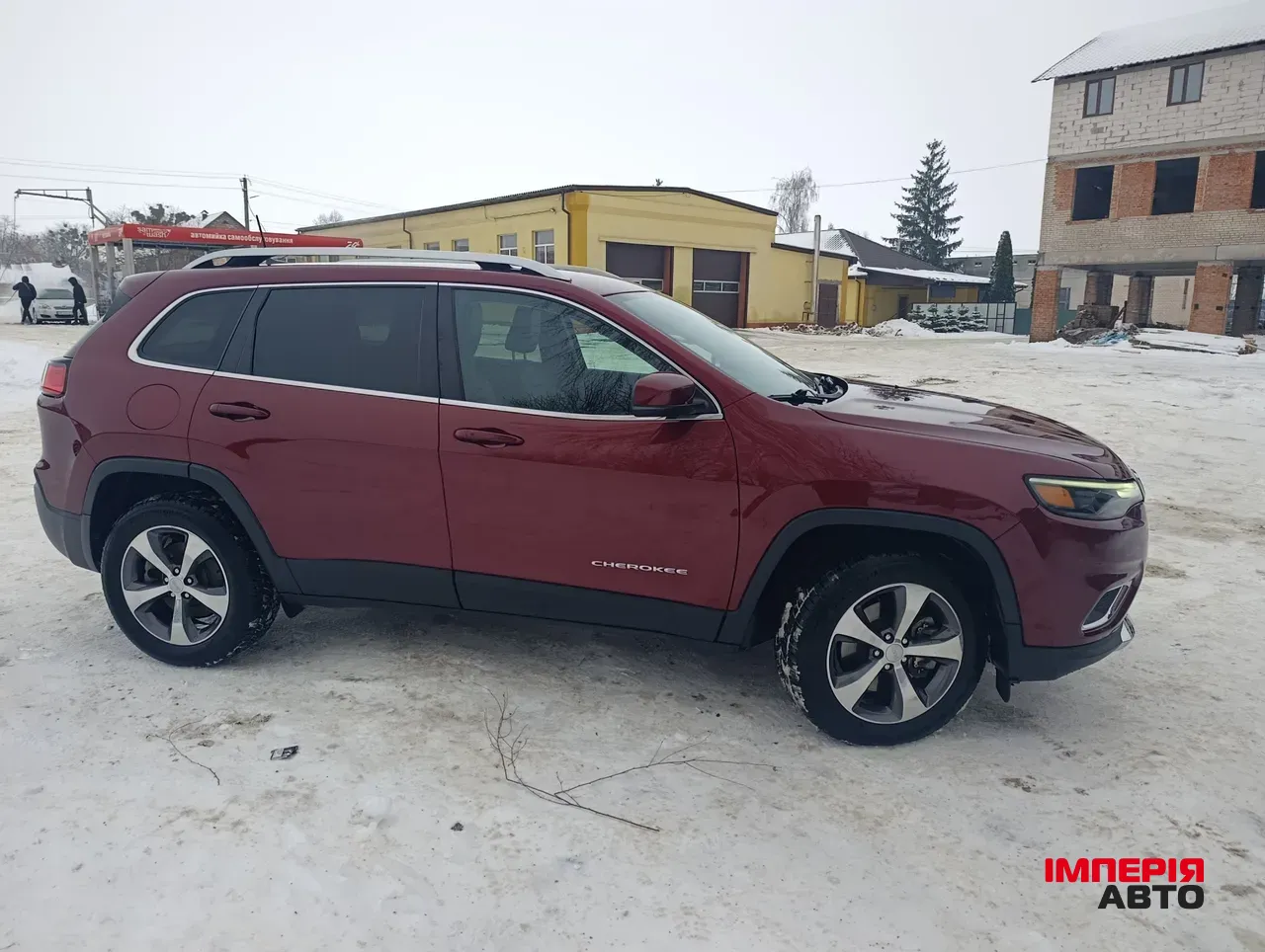 Jeep Cherokee - фото 8