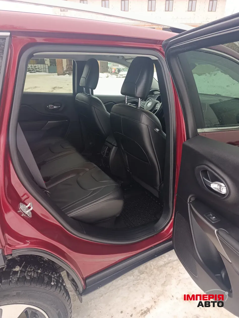 Jeep Cherokee - фото 21