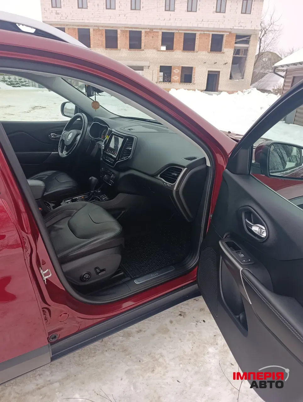 Jeep Cherokee - фото 22