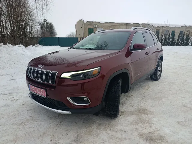 Jeep Cherokee - фото 3