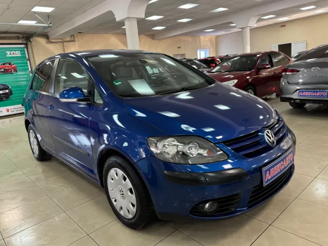 Volkswagen Golf Plus - фото 1