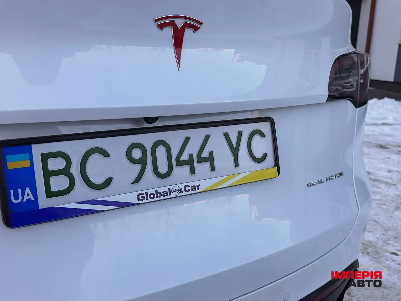 Tesla Model Y - фото 12