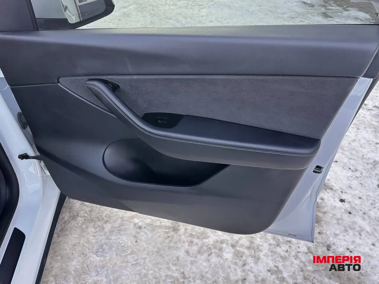 Tesla Model Y - фото 24