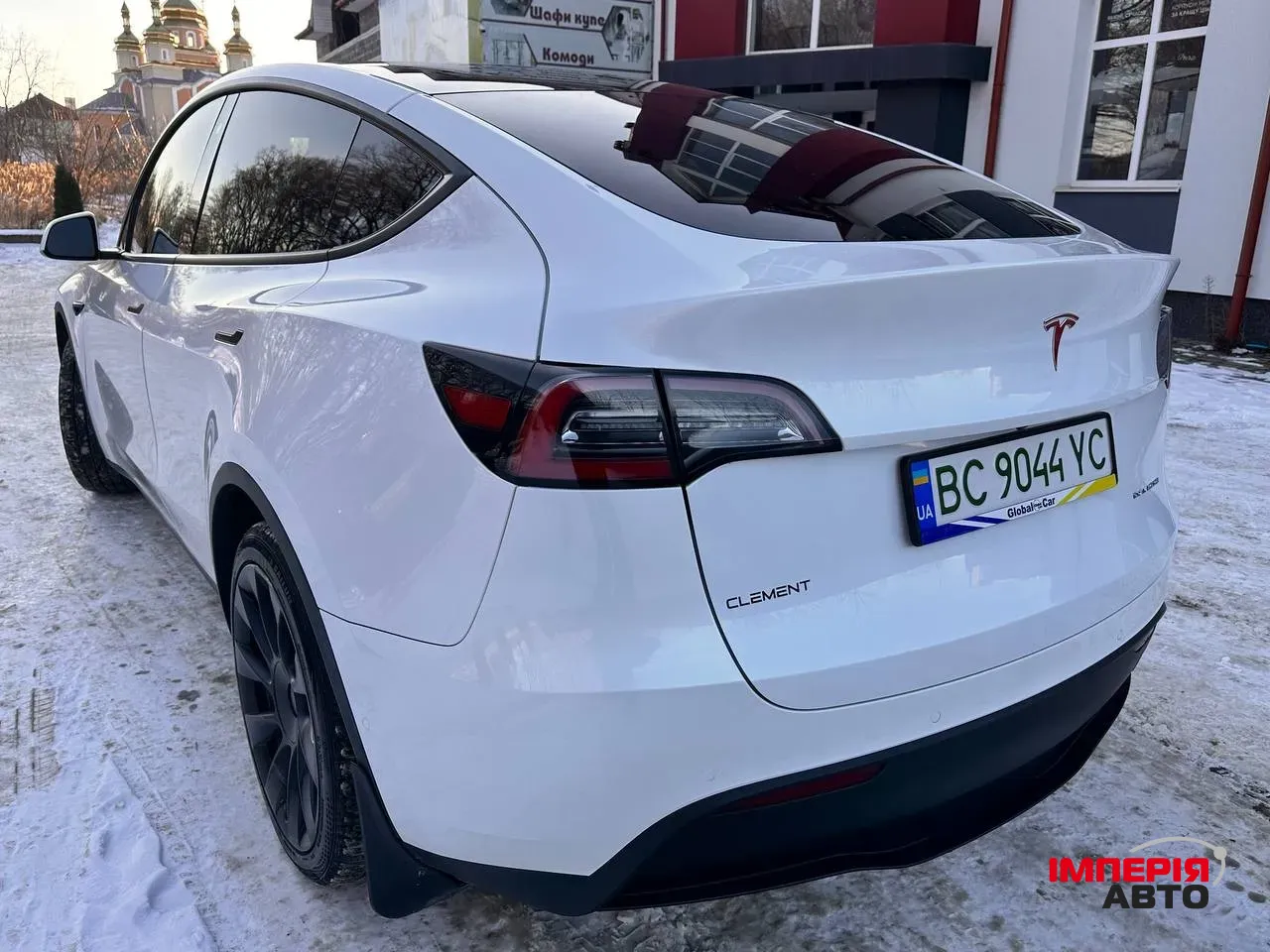 Tesla Model Y - фото 18