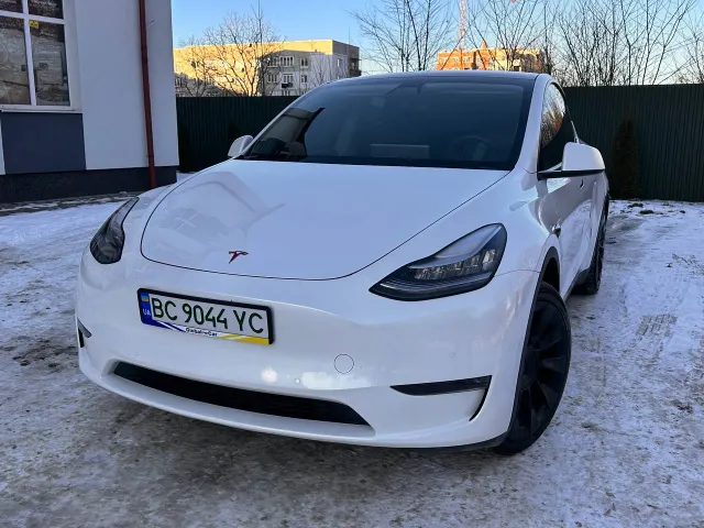Tesla Model Y - фото 3