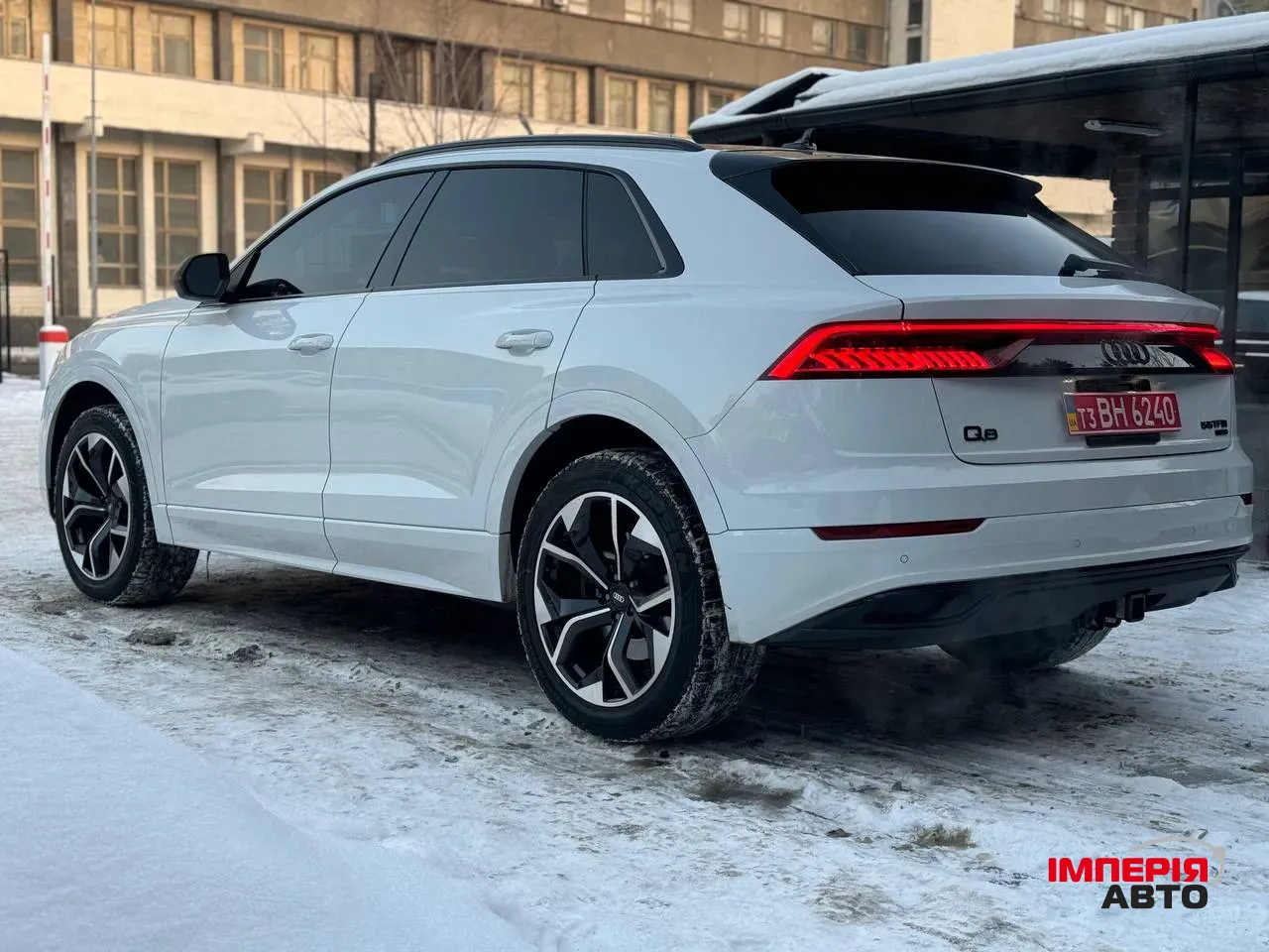 Audi Q8 - фото 4