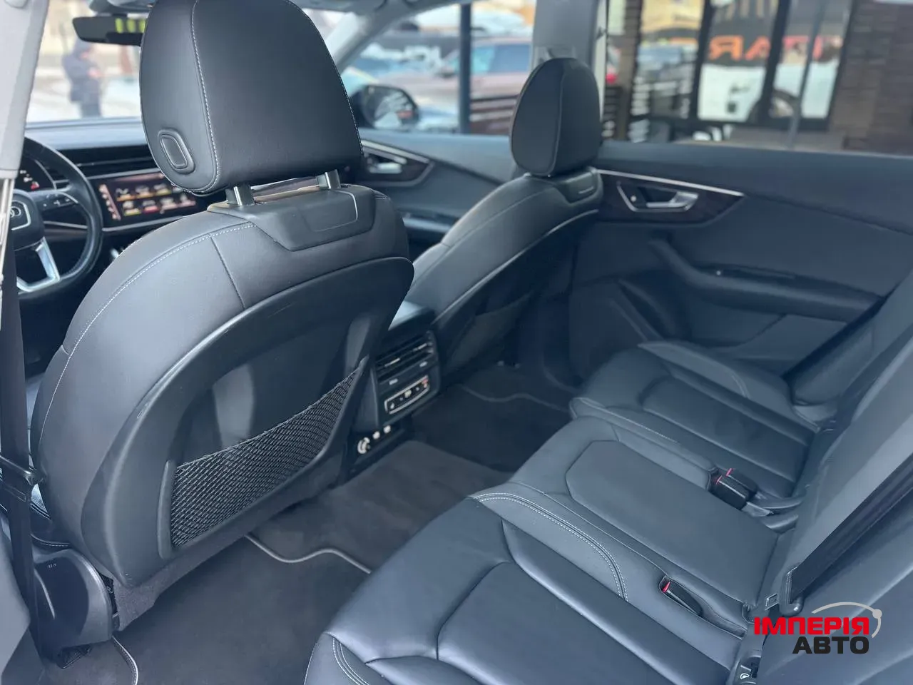 Audi Q8 - фото 9