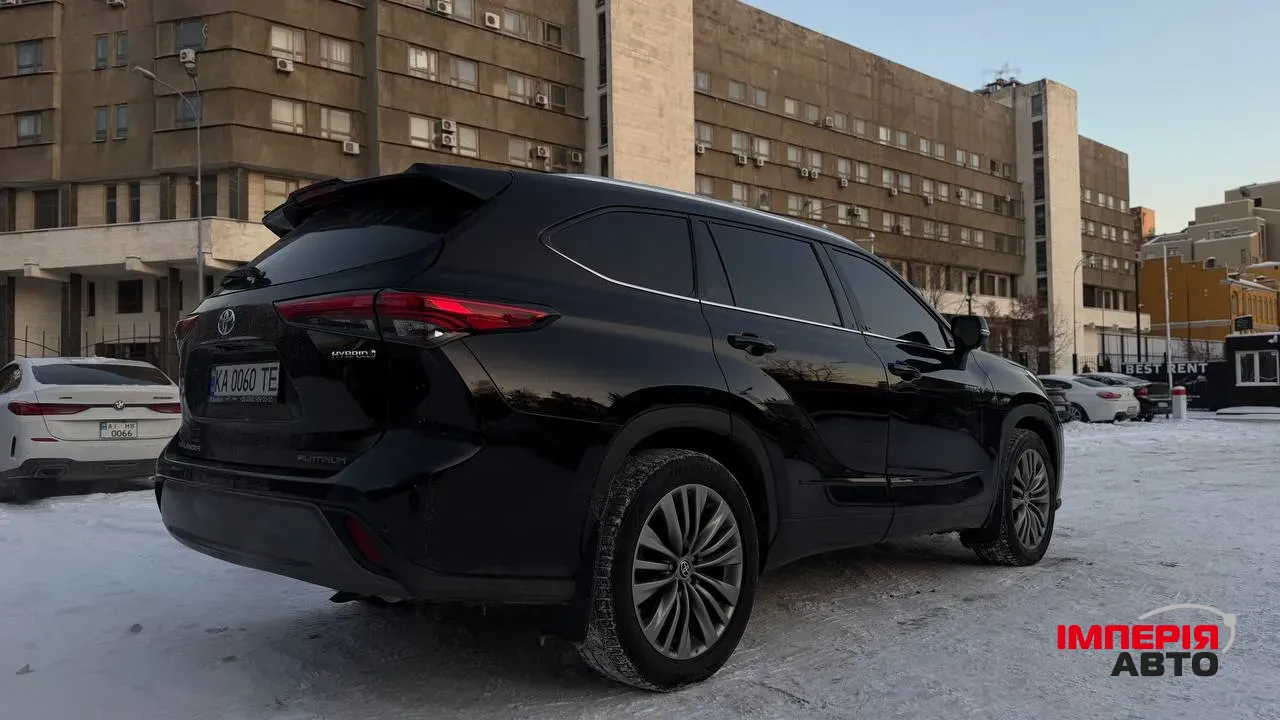 Toyota Highlander - фото 5