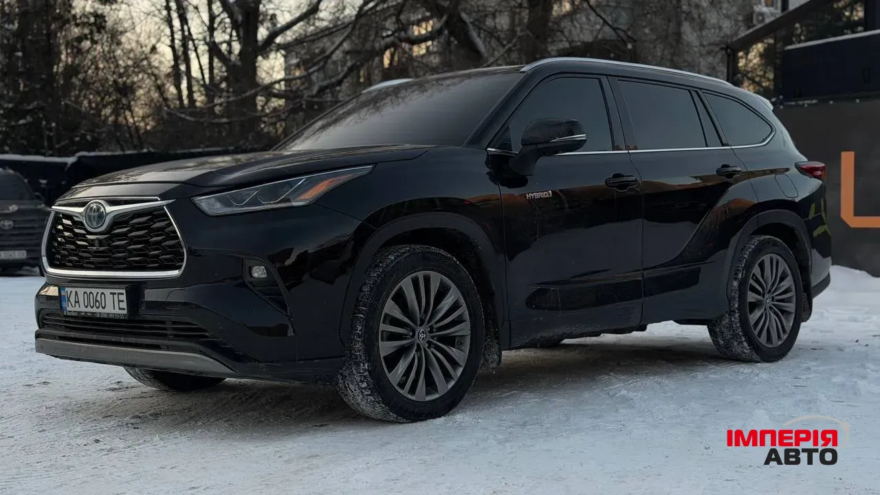 Toyota Highlander - фото 1