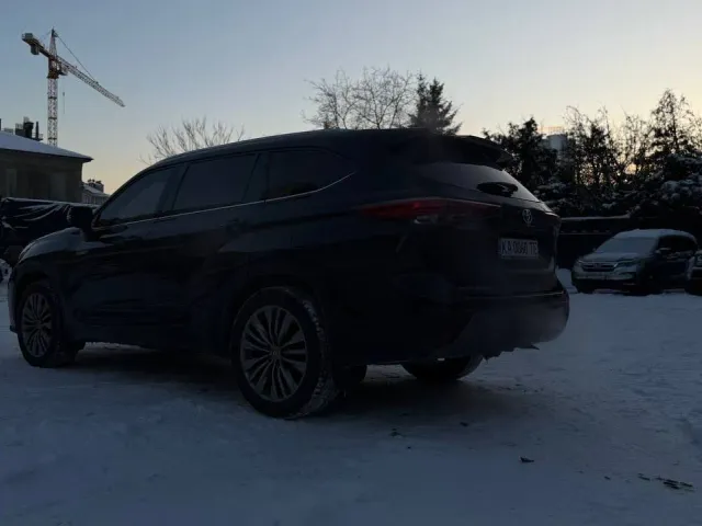 Toyota Highlander - фото 4