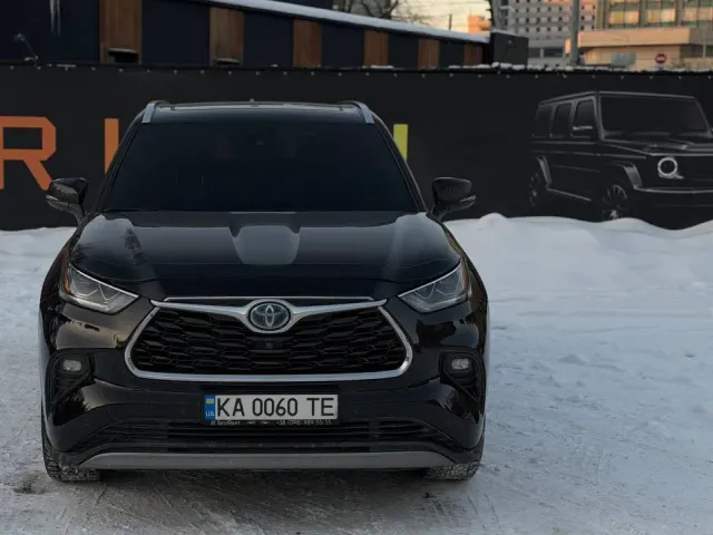 Toyota Highlander - фото 2