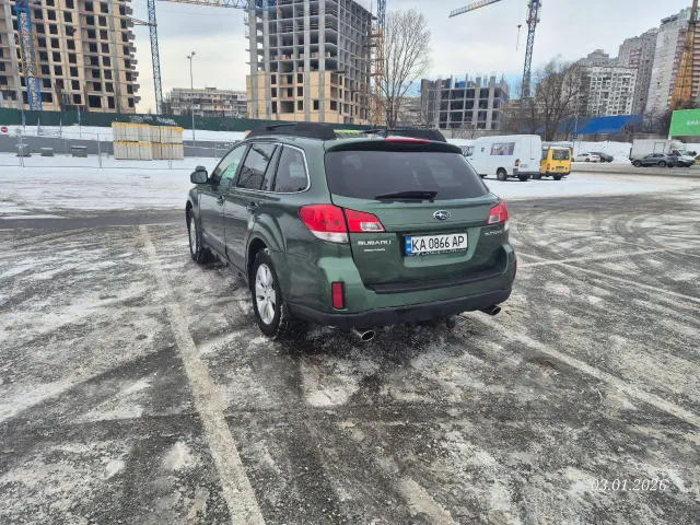 Subaru Outback - фото 2