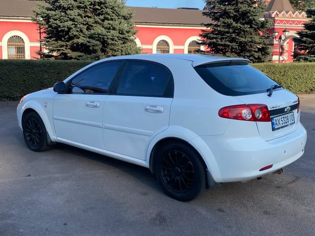 Chevrolet Lacetti - фото 4