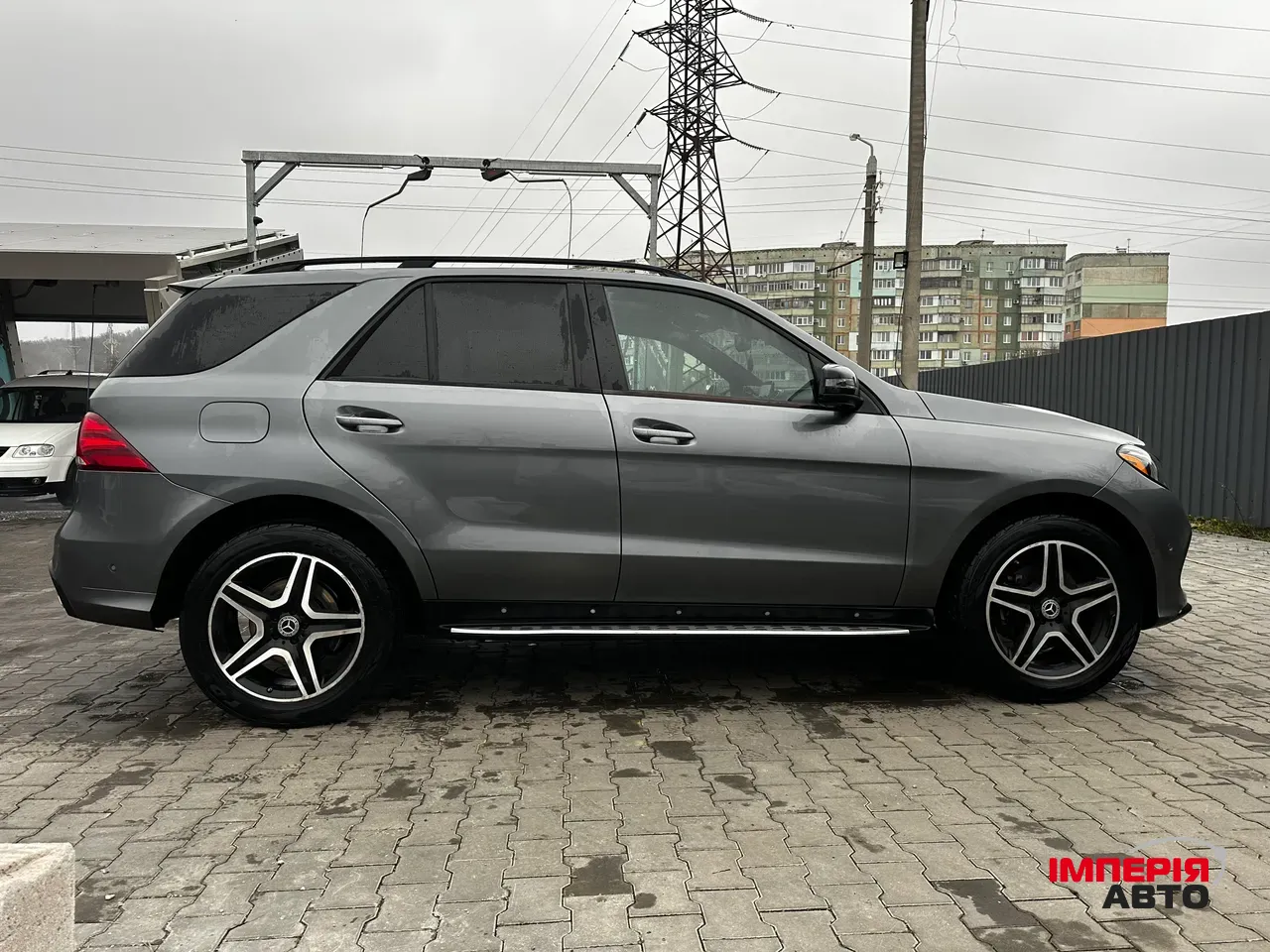 Mercedes-Benz GLE - фото 12