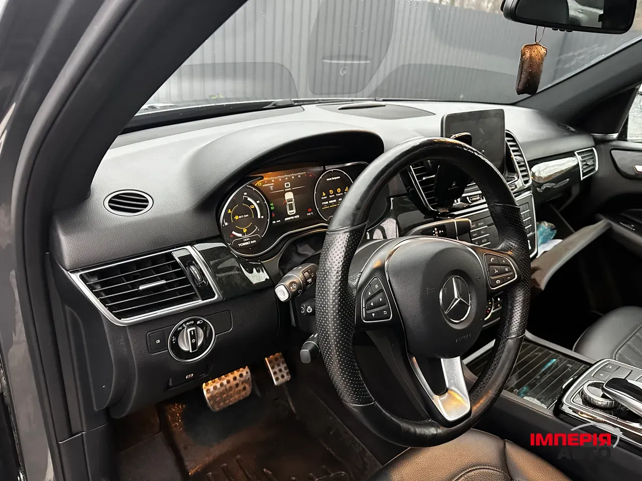 Mercedes-Benz GLE - фото 16