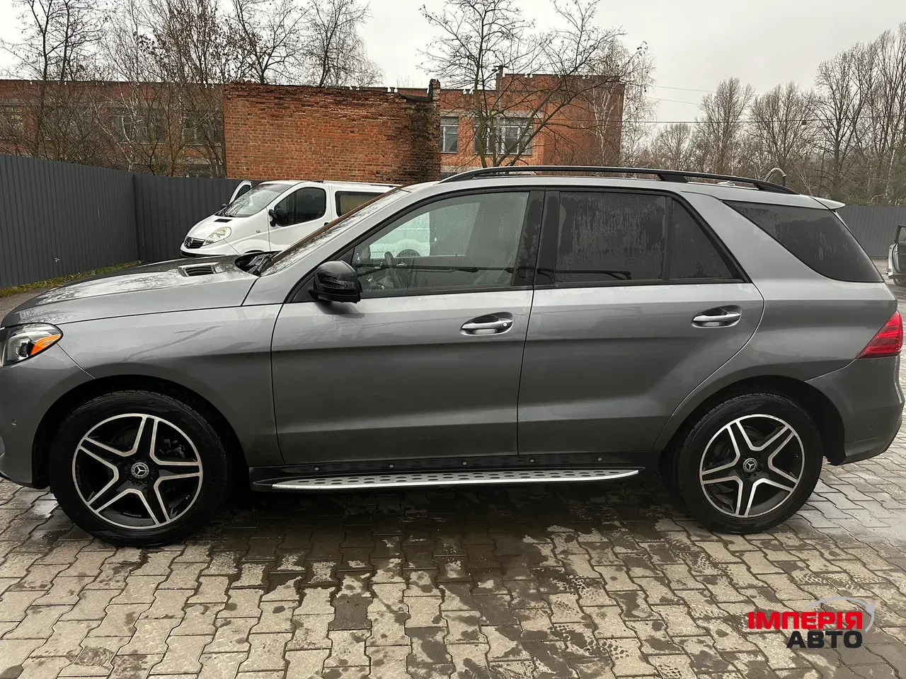 Mercedes-Benz GLE - фото 6
