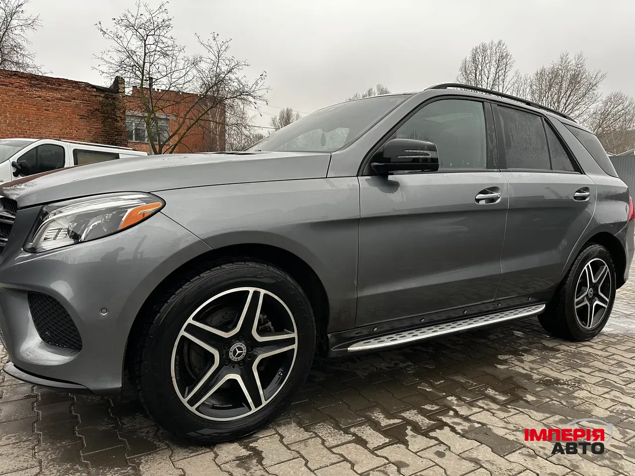 Mercedes-Benz GLE - фото 5